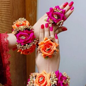 Sun-Kissed Daisy & Rose Gajras